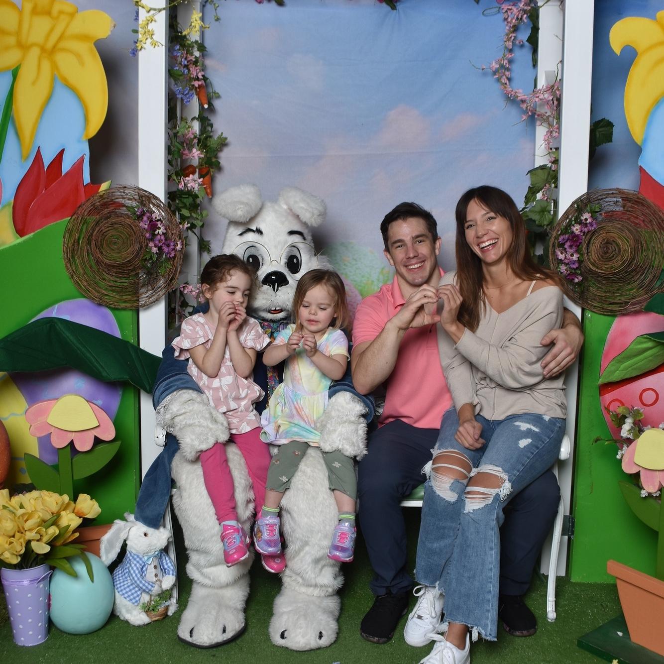 Easter Bunny with the whole family in April 2024.