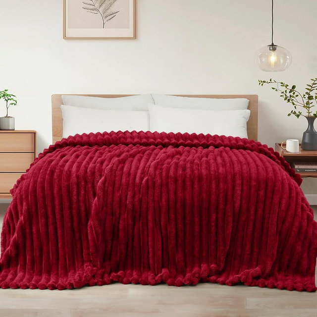 Exclusivo Mezcla Twin Size Flannel Fleece Blanket, Super Soft Striped Jacquard Bed Blanket, Lightweight Fuzzy Cozy for All Seasons, 60x80 Inches, Deep Red