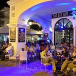 Kronox Café y Kronox Plaza