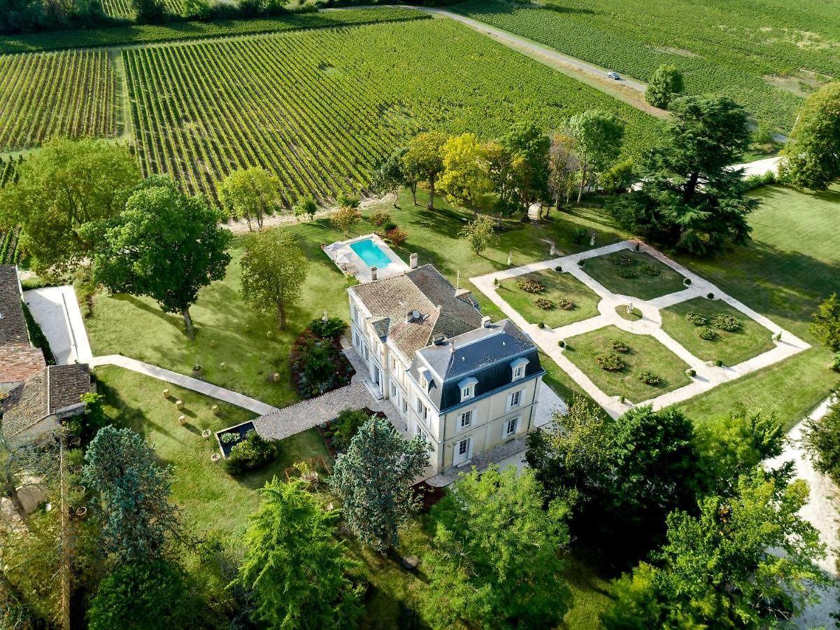 The Wedding Website of Alexandra Lovell and Brent Parres
