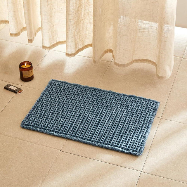 TYUU Waffle Bath Mat, Boho Bathroom Rugs Non Slip Washable Super Absorbent Quick Dry Bath Mat Farmhouse Bathroom Decor, 24"x16" Denim Blue