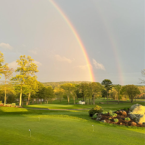Honeymoon: Golf Date! SHHH...it's surprise for Aidan