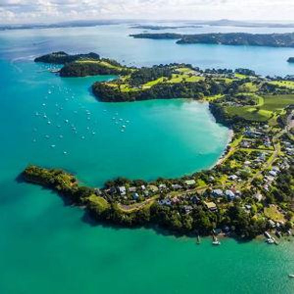 Waiheke Island Tour and Wine Tasting