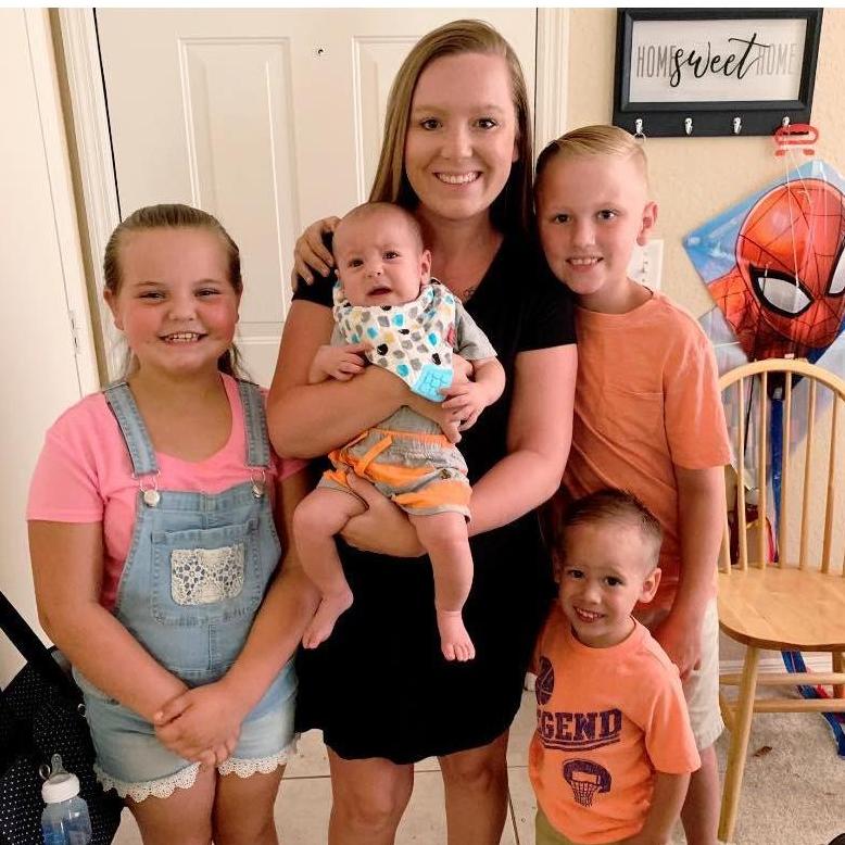 Leah with Katie, Cam, Mason and Finley