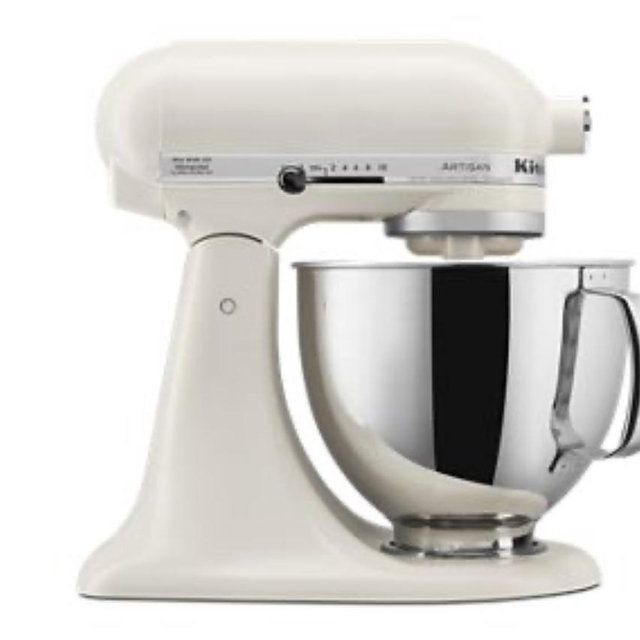 Kitchen Aid Mixer 5qt Artisan Mixer Cream