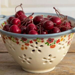 Ceramic Berry Colander - Cream Floral