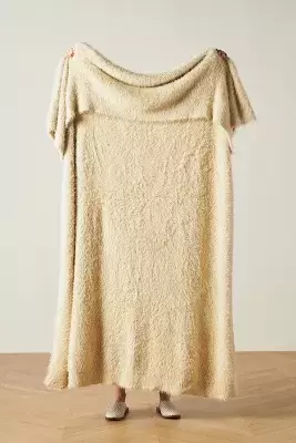 Renata Cozy Eyelash Throw Blanket