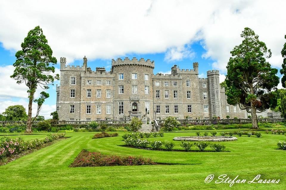 The Wedding Website of Myra Compton and Lucas Simpson