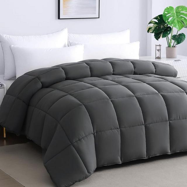 Soft Oversized King Comforter 120"x 132"-Extra Large Lightweight Down Alternative Comforter Duvet Insert for All Season-Fluffy Breathable Microfiber Comforter(Grey, Alaskan King)
