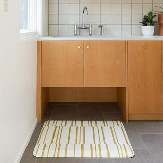 Nama Stripe Standing Mat