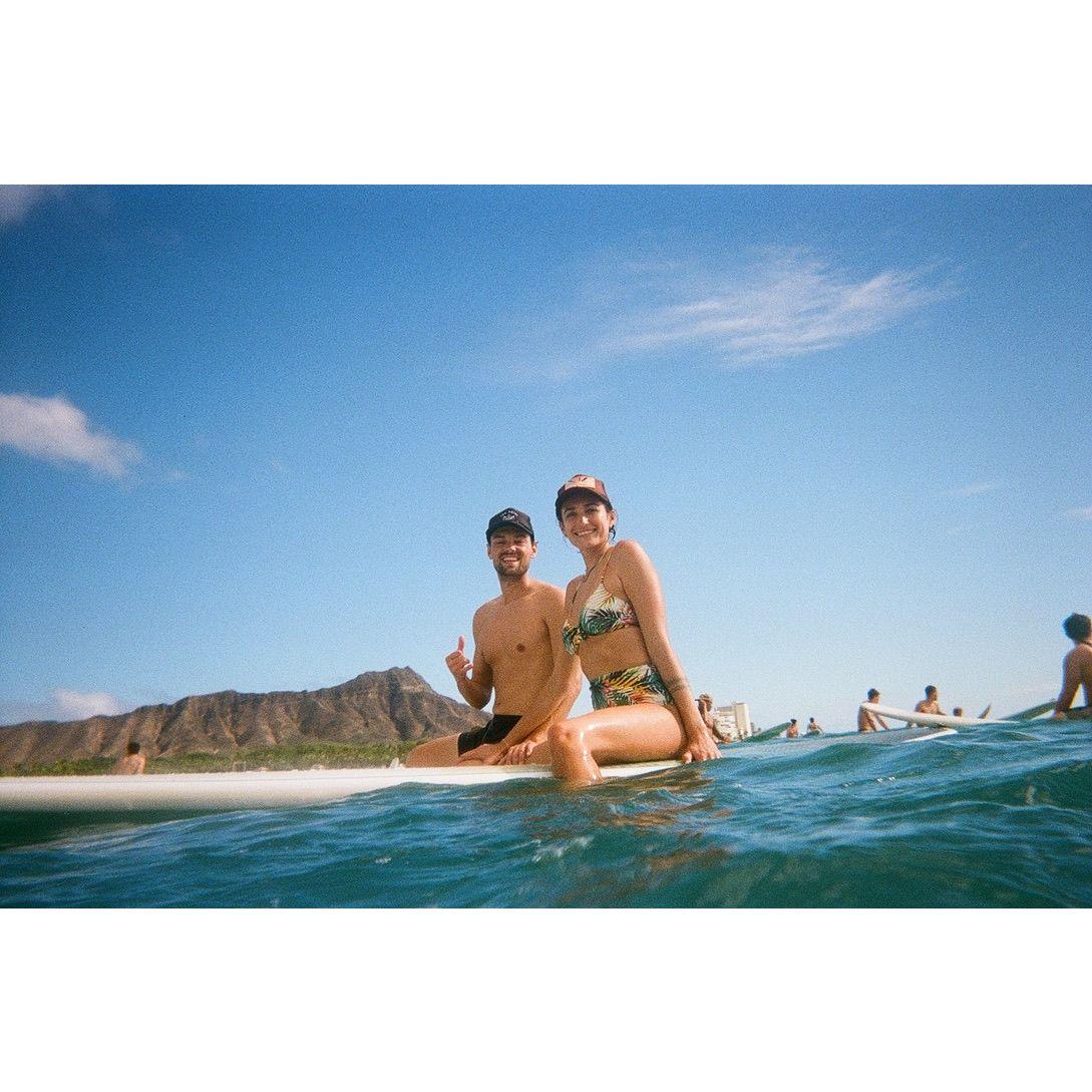 Max took Lauren to his happy place... Hawaii