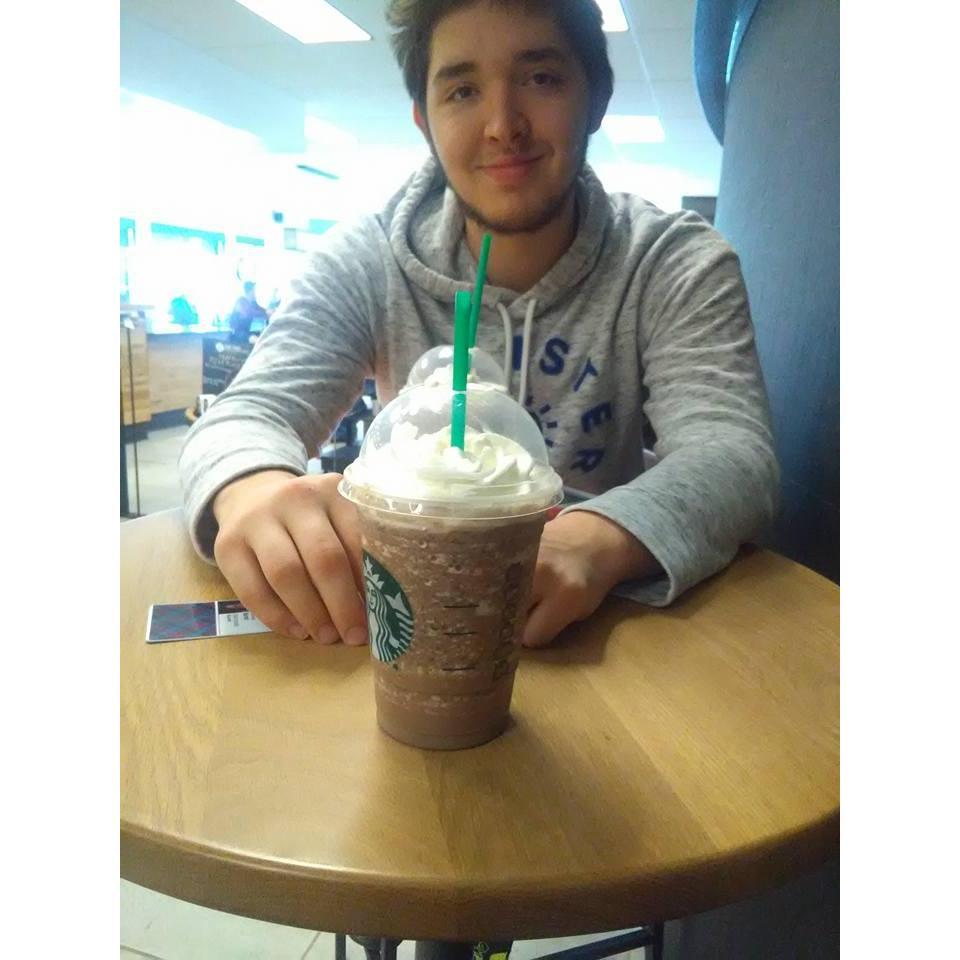 Starbucks date! Our first date :)