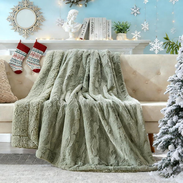 COZYART Lint Free Fluffy Faux Fur Sherpa Throw Blanket for Couch, Sage Green 50"x60" Sherpa Fleece Reversible Soft Fuzzy Shaggy Microfiber Blankets for Sofa Bed Home Decor