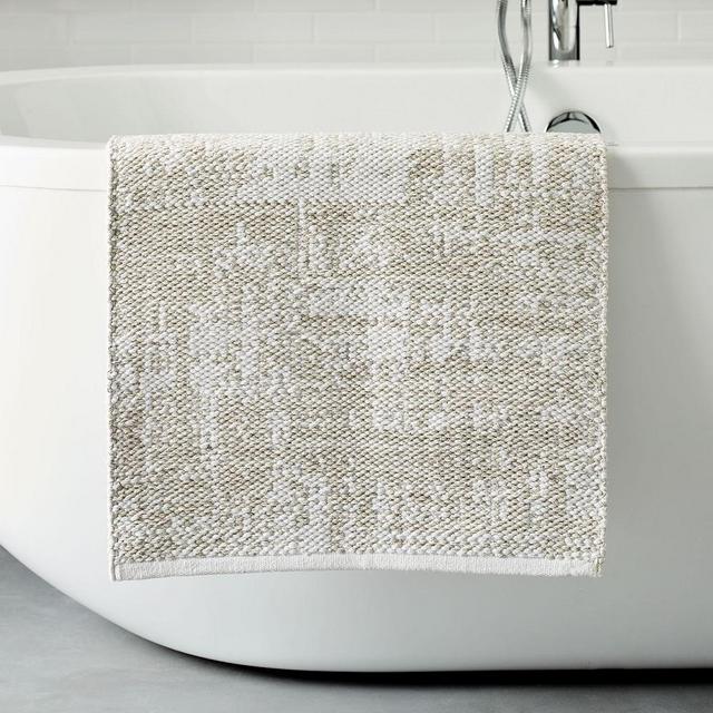 Organic Distressed Texture Bath Mat, 20"x34", White