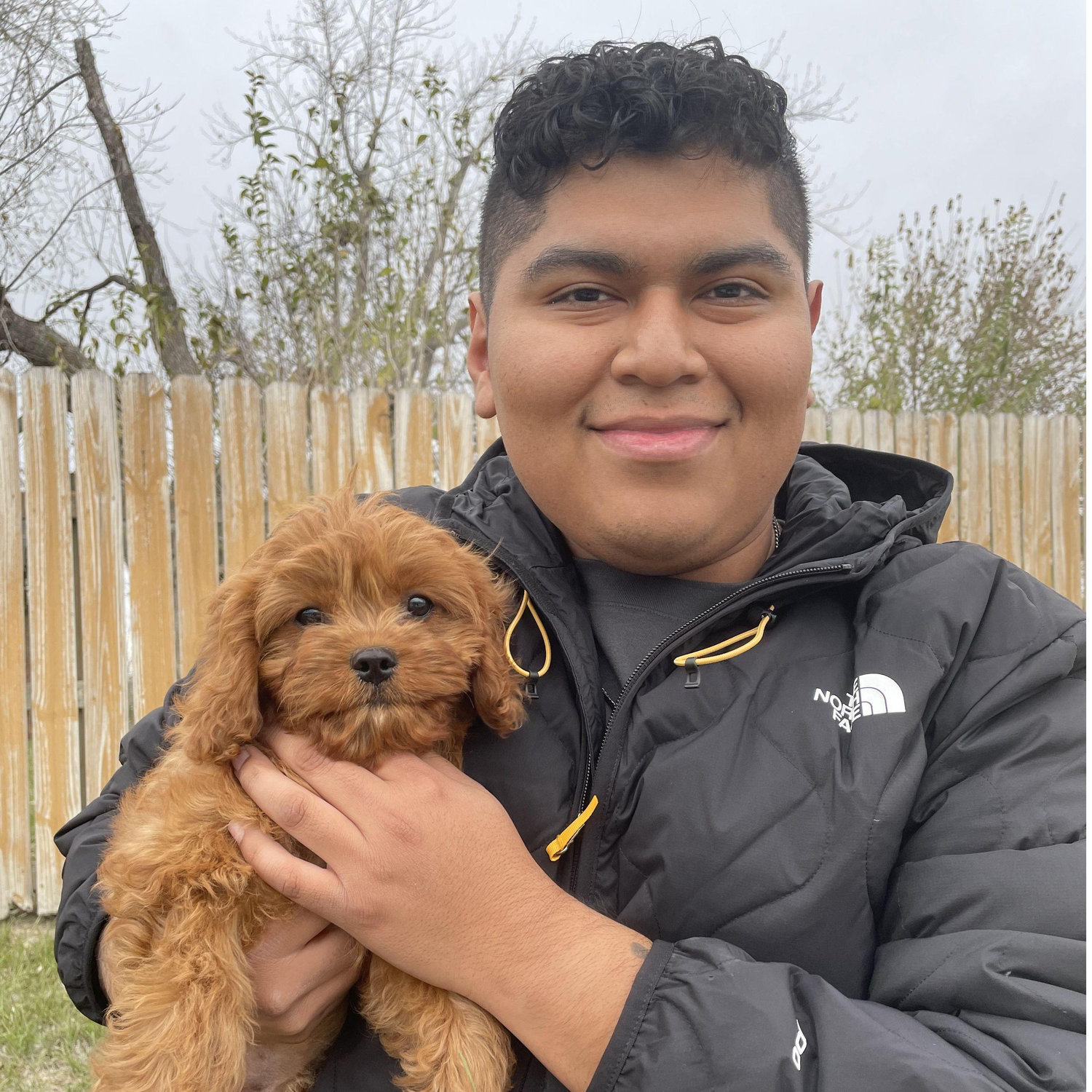 The day we added Toby to our family. El día que Toby se unió a nuestra familia.
