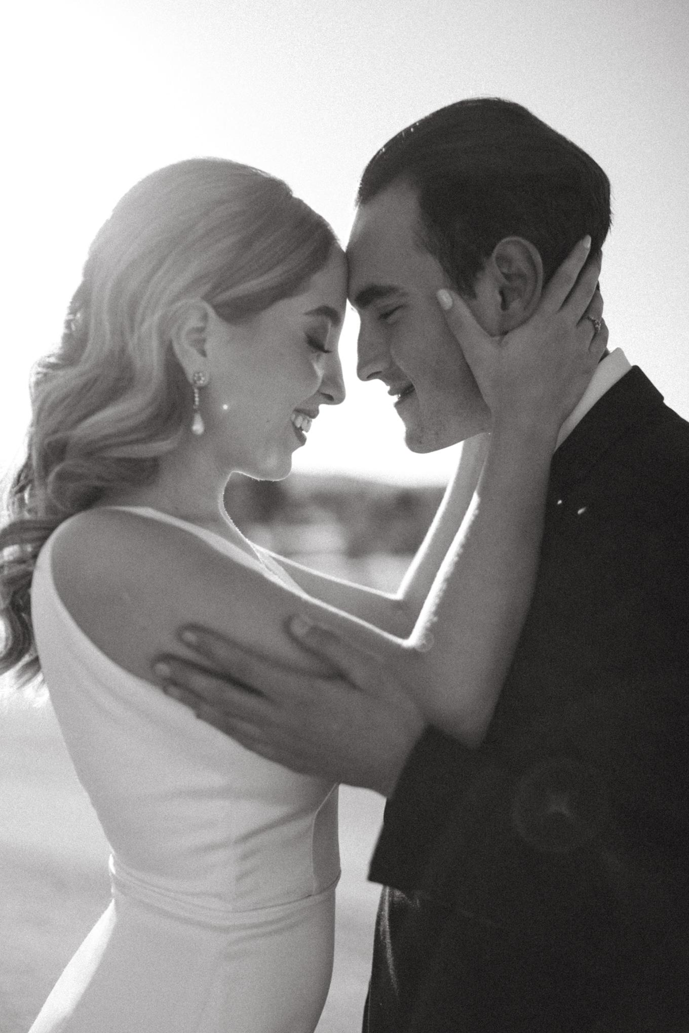 The Wedding Website of Regina Castillo Guasch and Iván Octavio Chávez Gonzalez