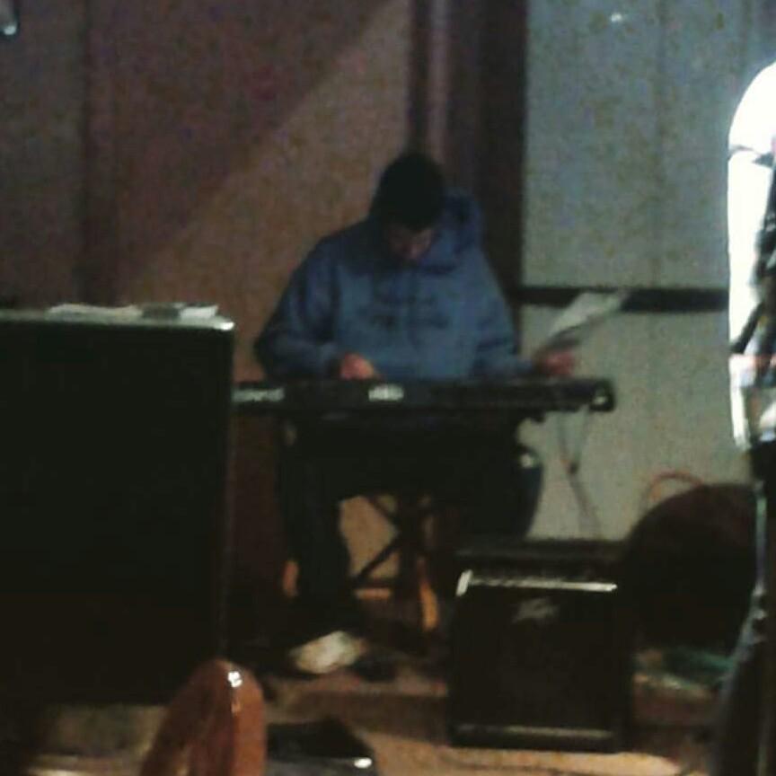 Chris warms up for the first ever Silver Foxxx show.