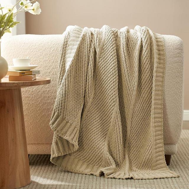 Amélie Home Cable Knit Throw Blanket, Chenille Knitted Chunky Throw Non-Shedding Chevron Texture, Decorative Farmhouse Cozy Blanket for Home Couch Sofa Chair Bed, Beige, 50"x 60"