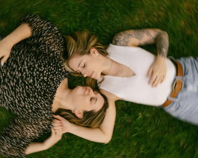 The Wedding Website of Amanda Chase and Renee Martell