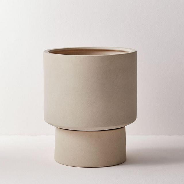 Bishop Planter, Wide, Sand