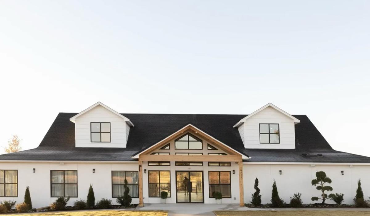 The Wedding Website of Emi Tamashiro and Jason Morgan