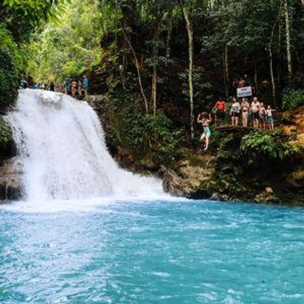 Blue Hole & Dunn's River Falls Honeymoon Excursion