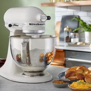 KitchenAid Artisan Series 5 Quart Tilt Head Stand Mixer, Porcelain