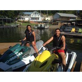 Our first trip together to the Lake of the Ozarks house. Nuestro primer viaje juntos a la casa del lago Ozark.