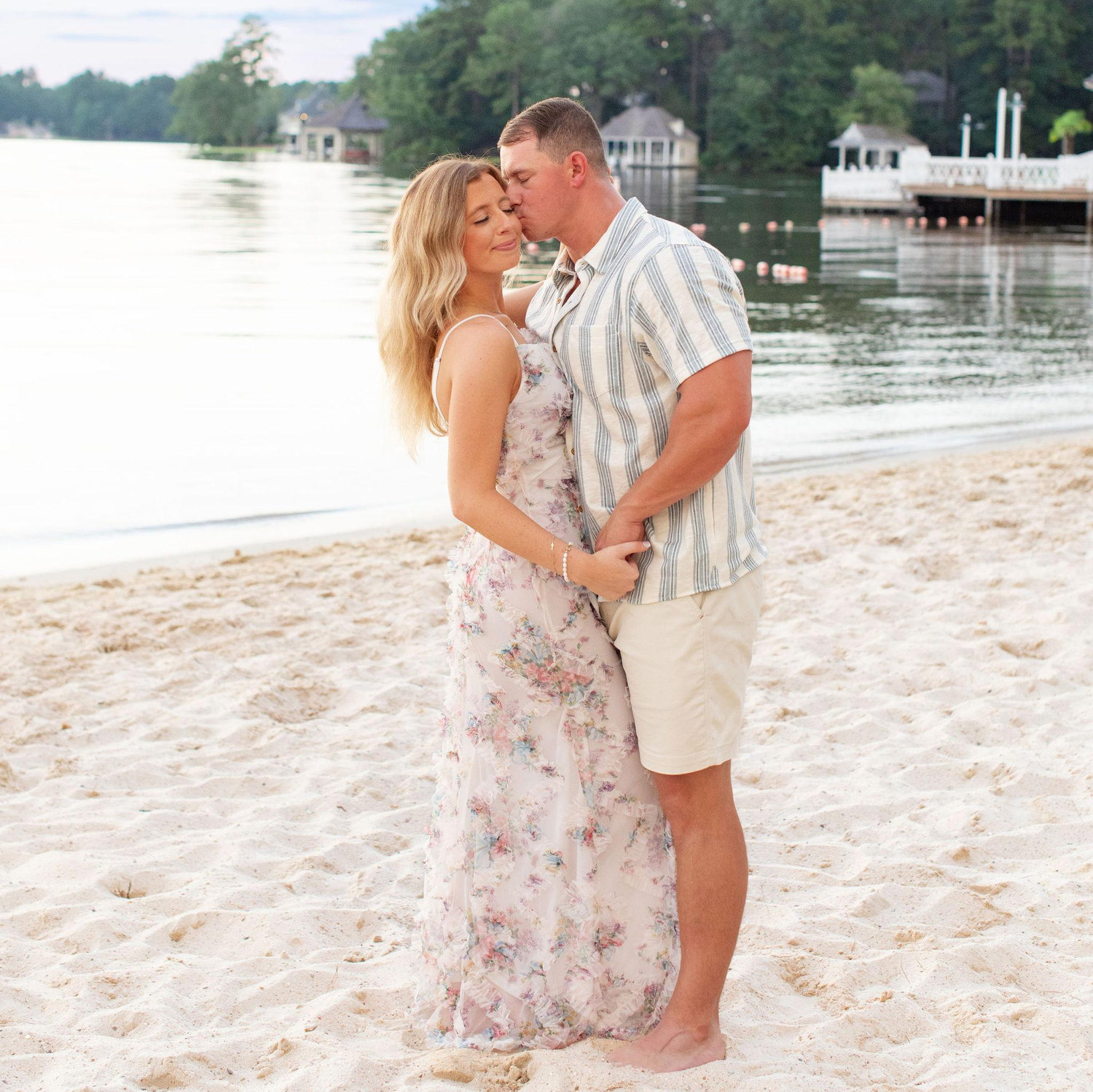 Engagement Photos by Angela and Halle Photography
