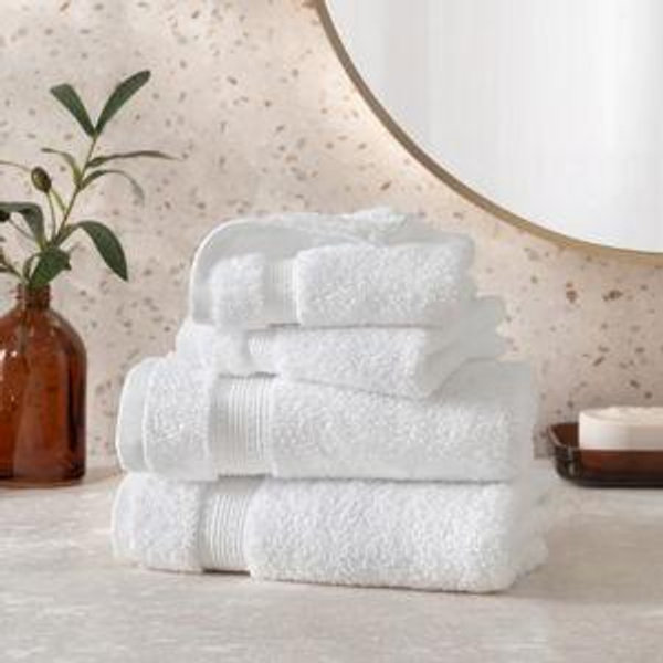 White Hand Towel Set