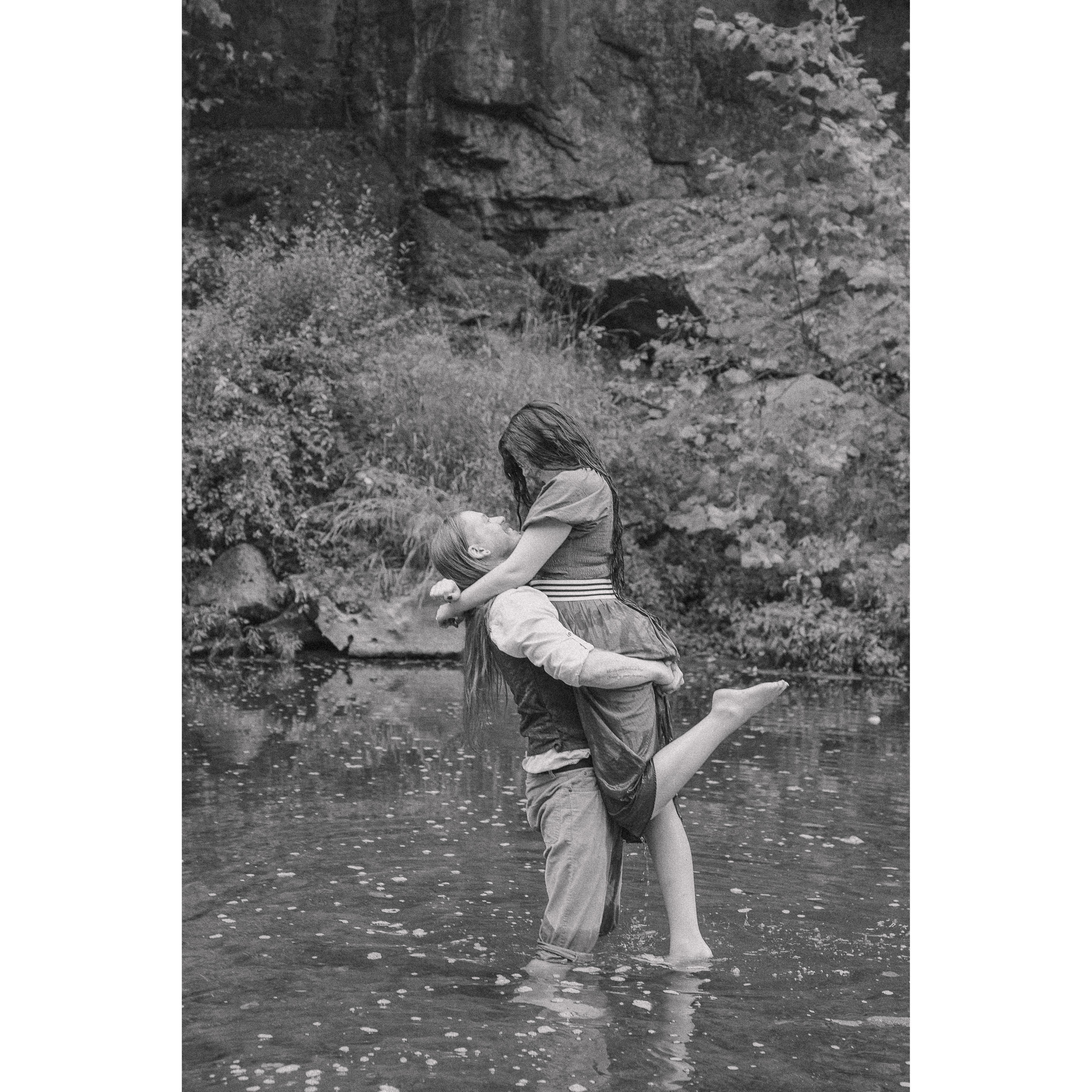 Photo Courtesy of Haley Pettit Photography || Location: Muscatatuck Park North Vernon, IN 47265