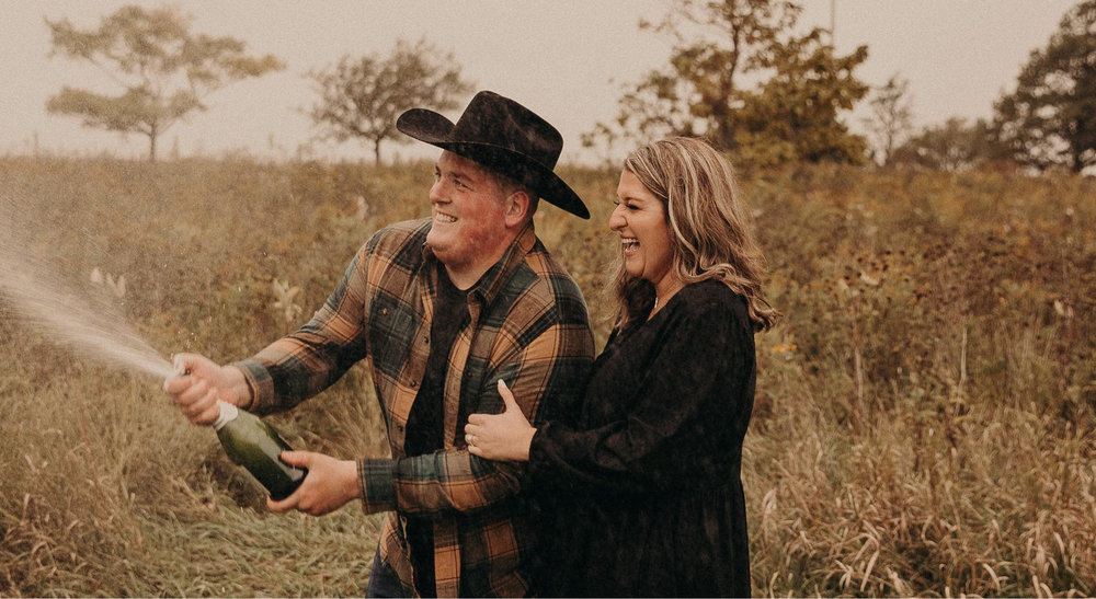 Tia Ewalt and Dustin Anthony's Wedding Website