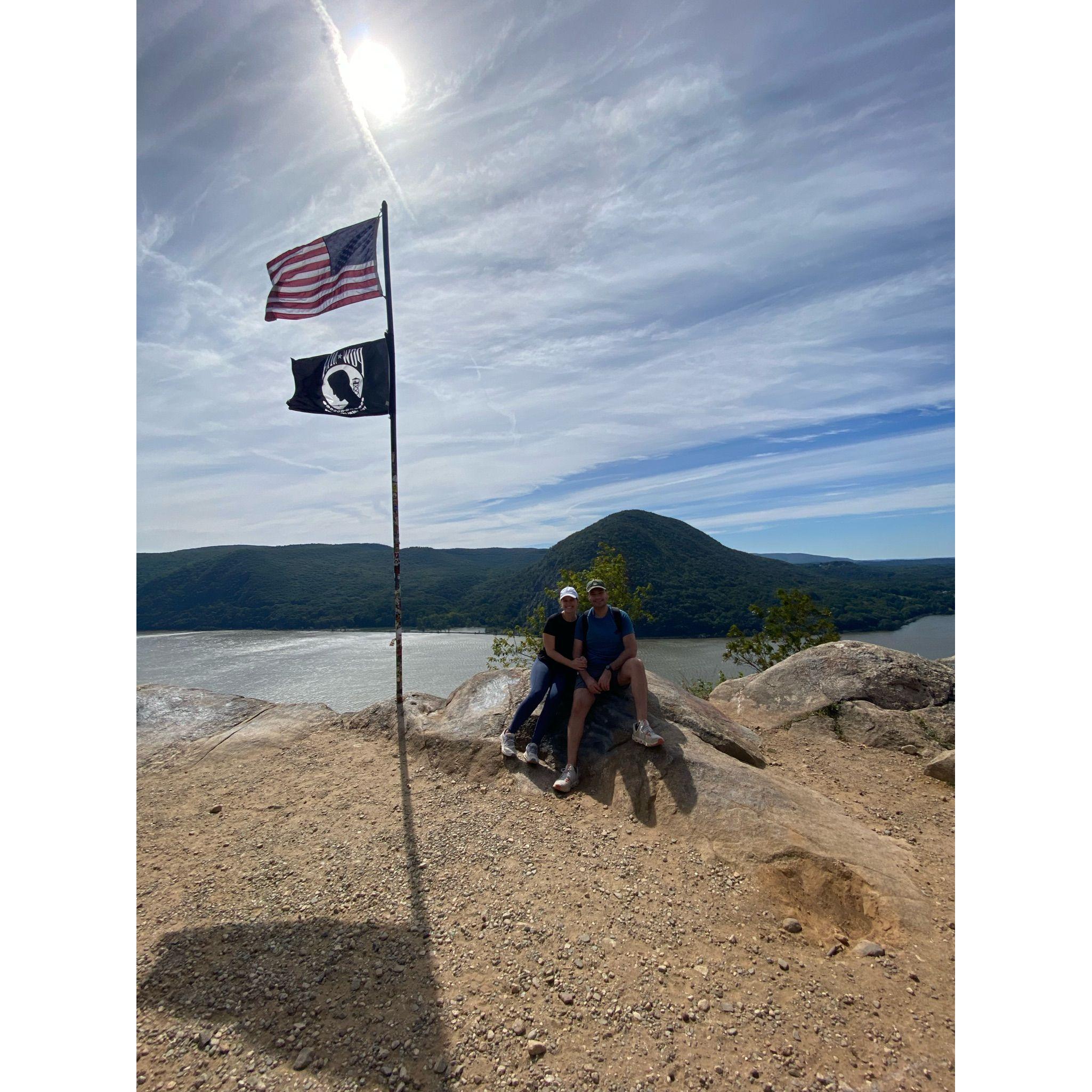 Hiking Breakneck Ridge in Upstate NY. (One of the scariest hikes ever. 2024)