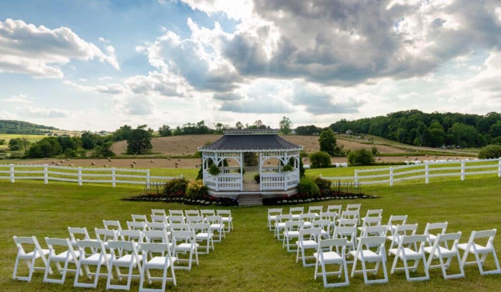 The Wedding Website of Jaye Elizabeth and Matthew Christian