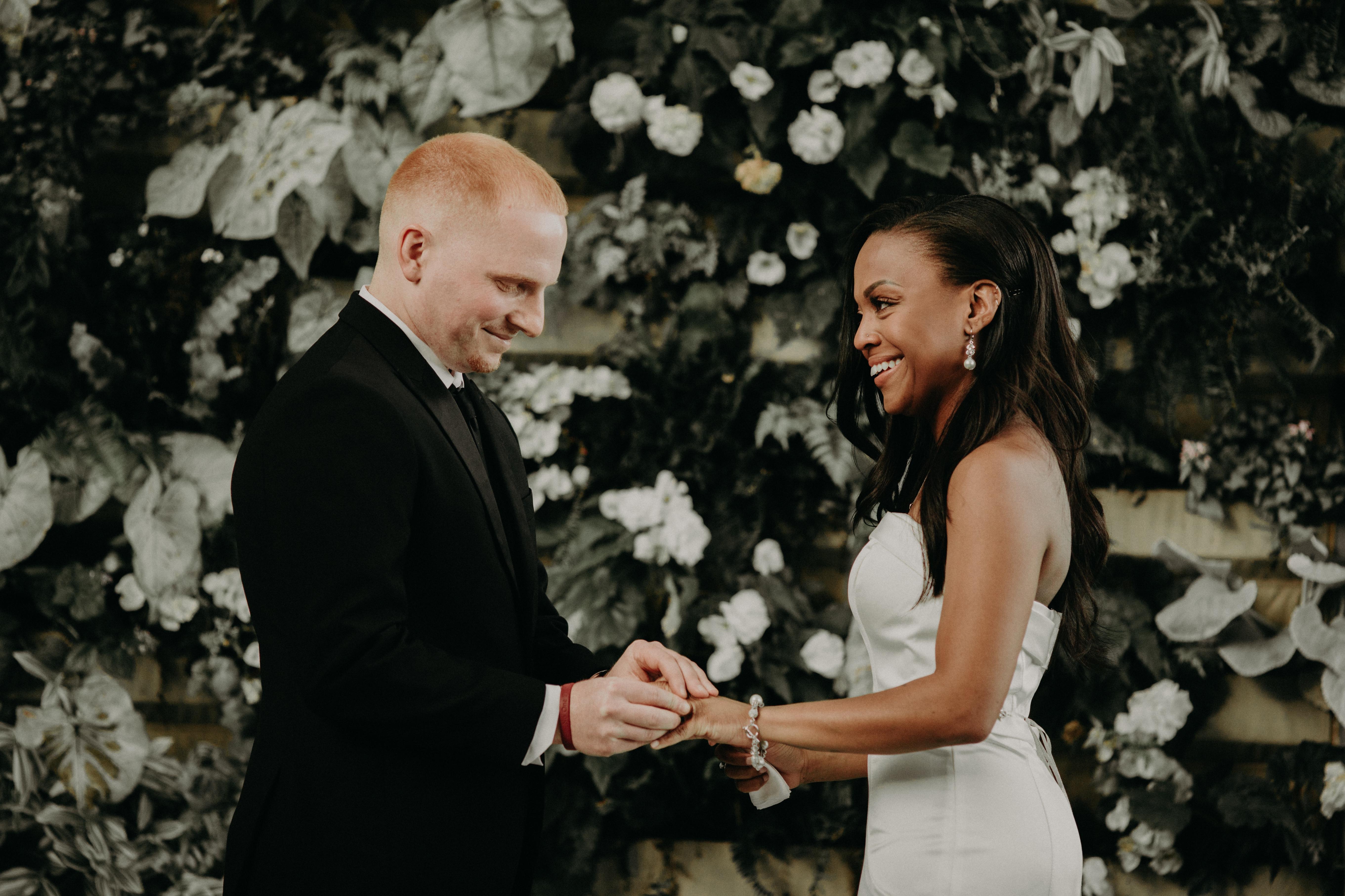 The Wedding Website of Alexa-Anne Wolf and Justin Wolf