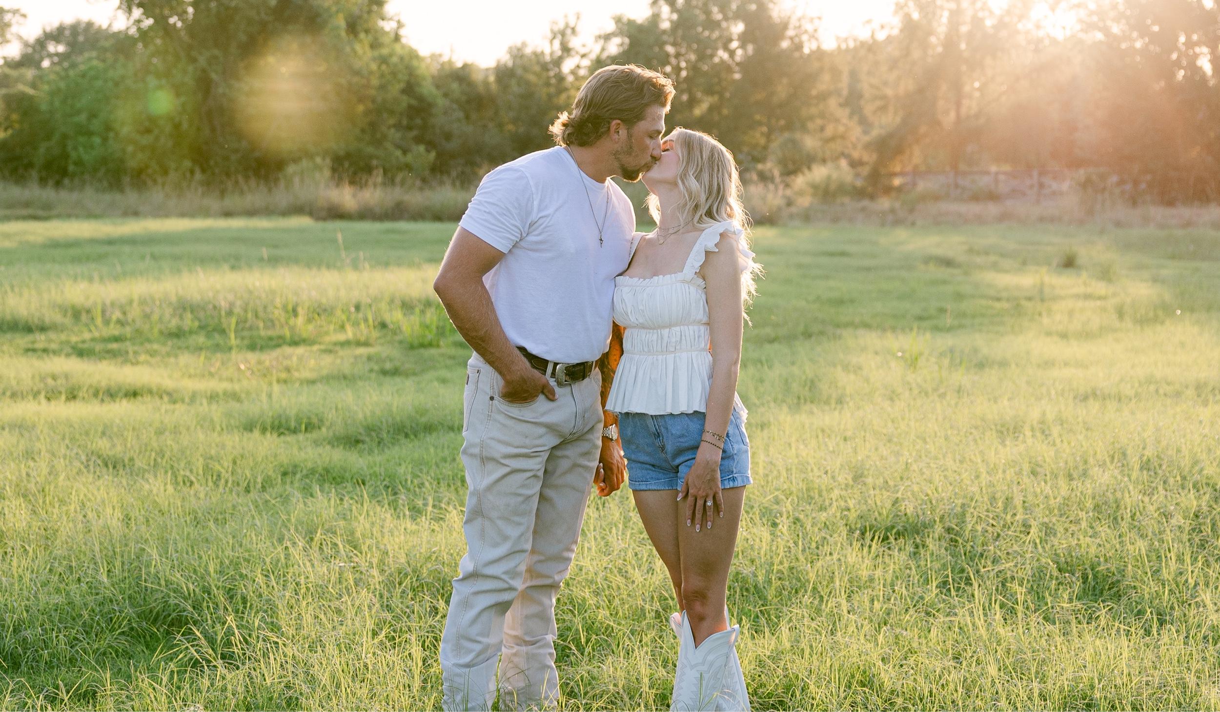 The Wedding Website of Madelyn Smith and Jakob Kendrick