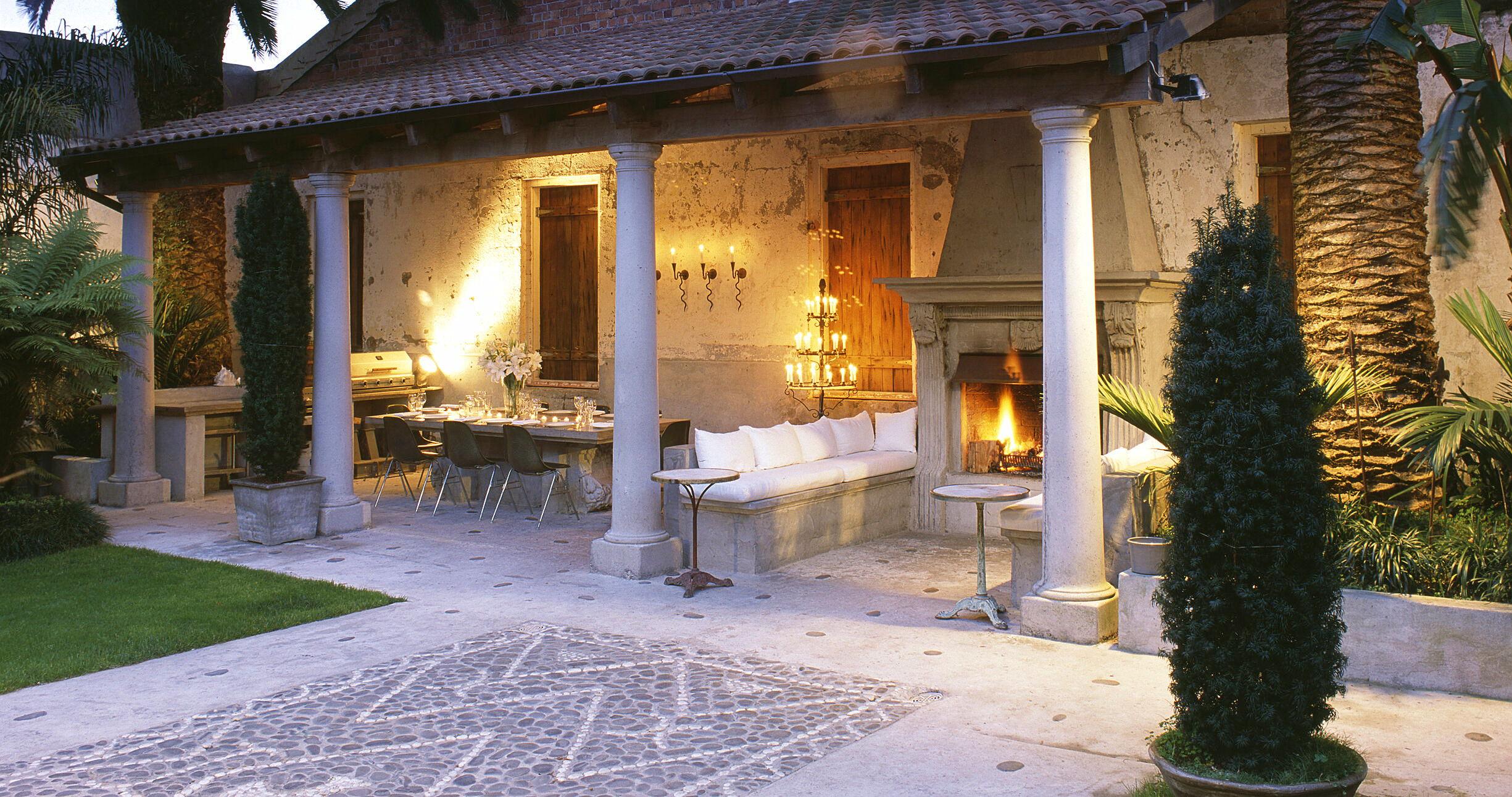 The Wedding Website of Drishtee Hittoo and Maia Winstanley Apaapa