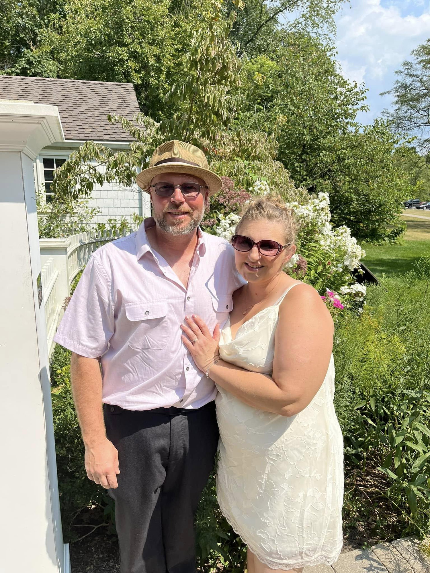 The Wedding Website of heather burns and Brian brannon