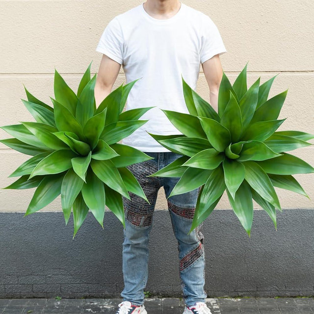 Ttranewsoo Artificial Agave Plants,Large UV Resistant Fake Agave Planters for Indoor and Outdoor Decorating Plantas Artificiales Decorativas Grandes(2Pack, 28")