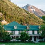 Chico Hot Springs Resort & Day Spa