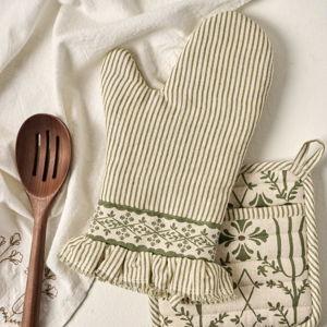Magnolia Olive Pin Stripe Oven Mitt + Pot Holder Set