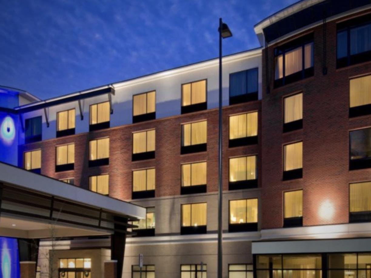 The Wedding Website of Katina Persinger and Robert Egerton