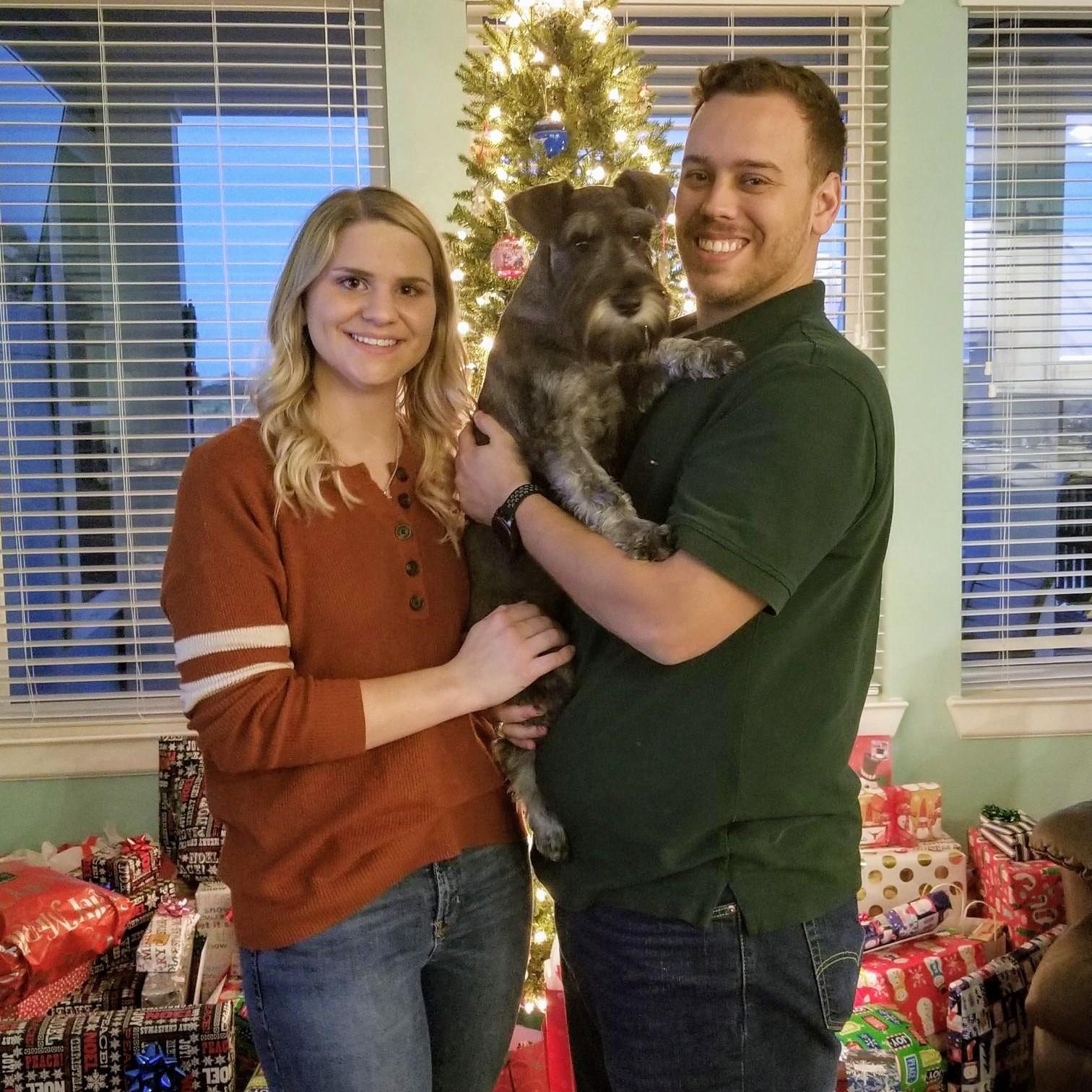 Family picture for Christmas 2018 with Teddy!