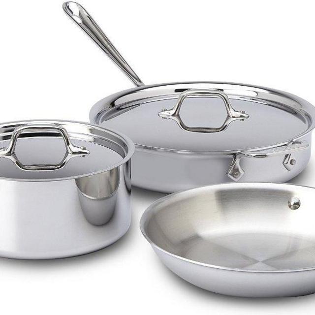 All-Clad 401599 Stainless Steel Tri-Ply Bonded Dishwasher Safe Cookware Set, 5-Piece, Silver