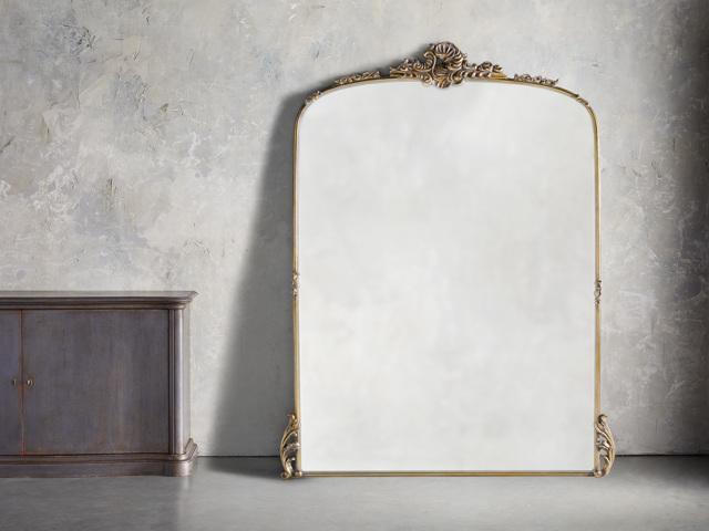 Amelie Grand Mirror in Gold