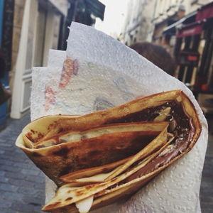Crepes for a late night snacks in Paris