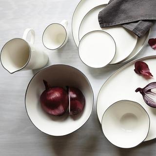 Abbesses 16-Piece Dinnerware Set, Service for 4