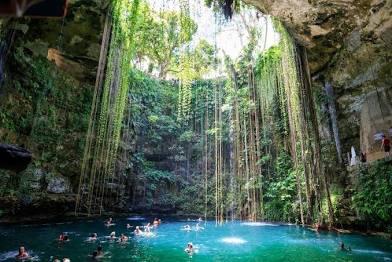 The Wedding Website of Venezia Galindo and Carlos Merancio