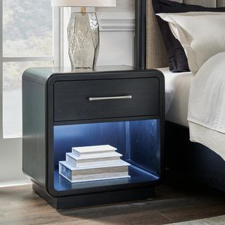 Rowanbeck Nightstand