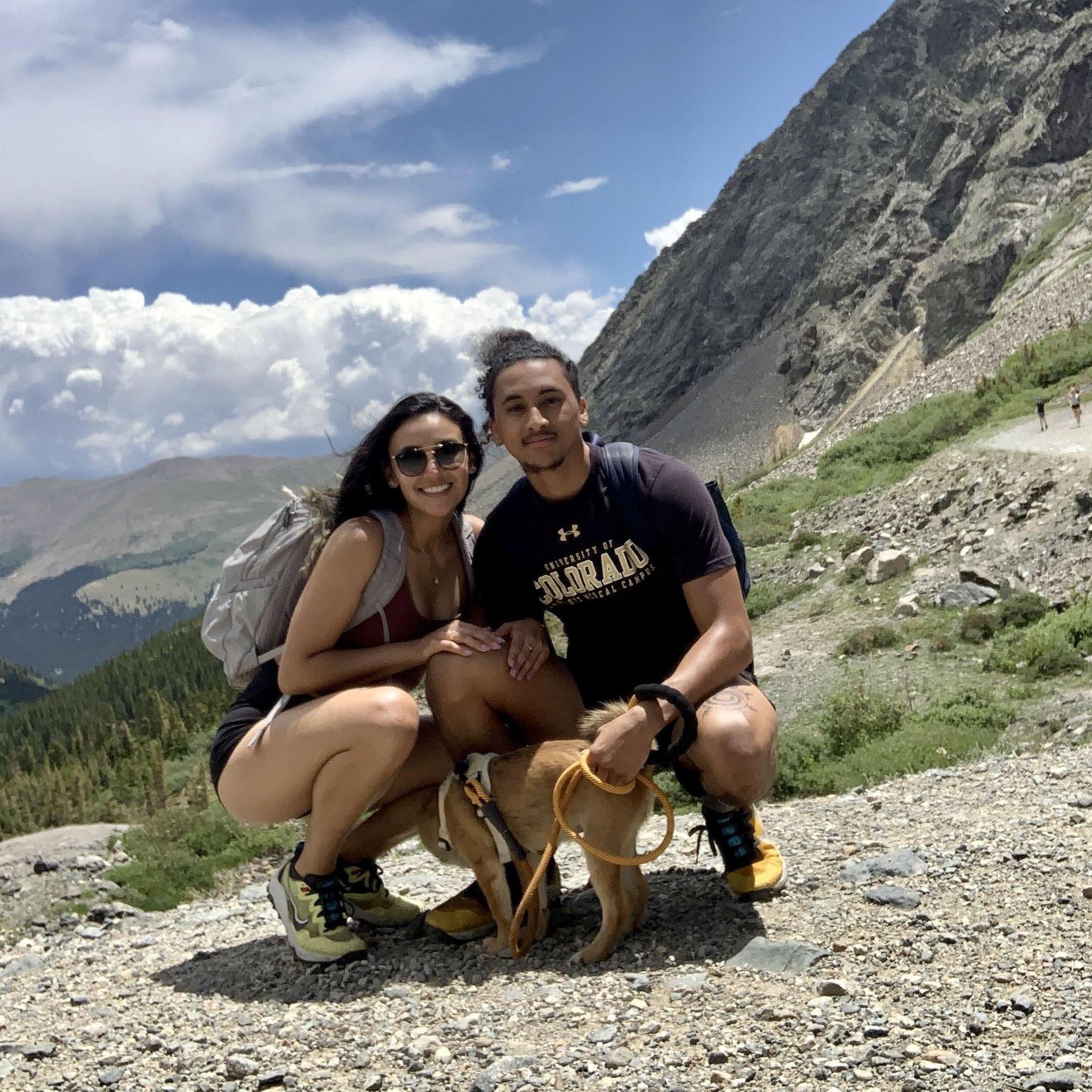 First hike with Kiwi in Breckinridge!
¡Primera caminata con Kiwi en Breckenridge!